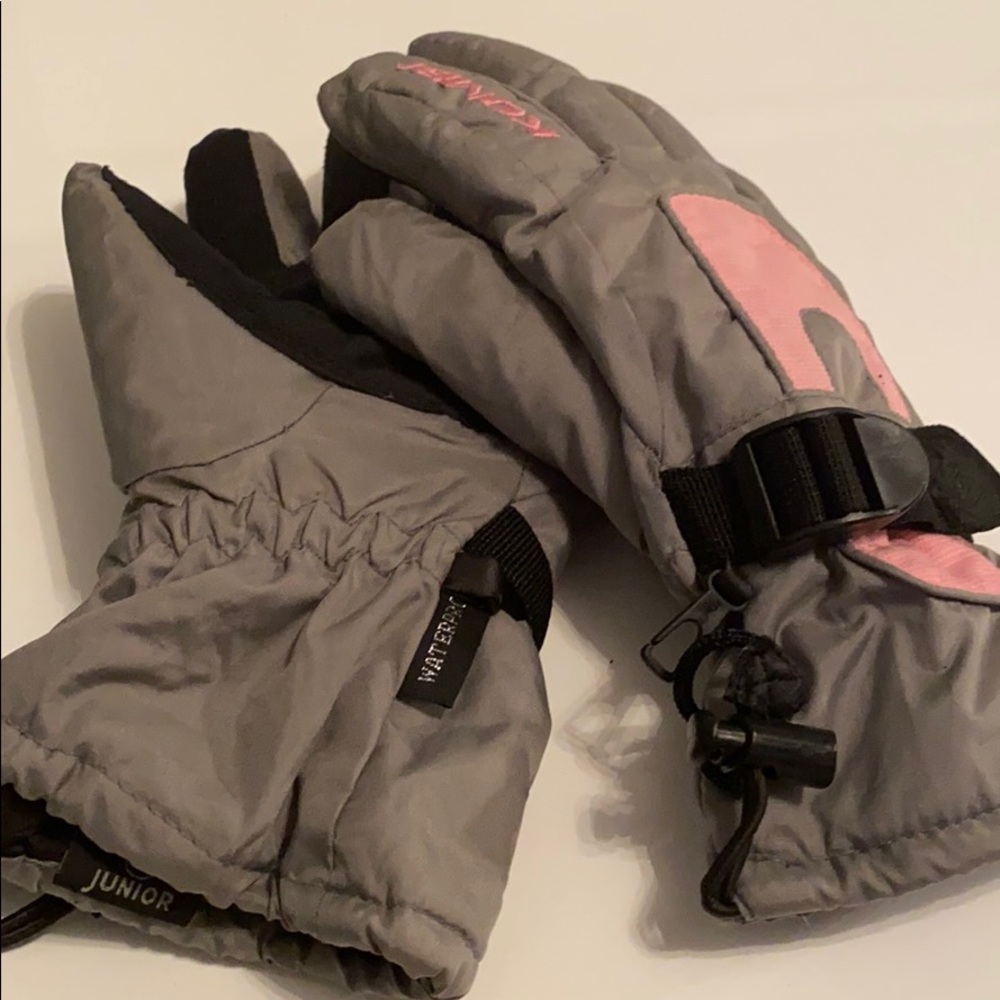 Gloves - Picture 9 of 11